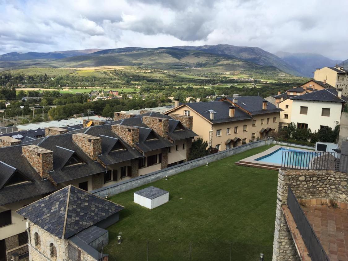 Ideal Escapada Romantica En El Centro De Puigcerdà Kültér fotó